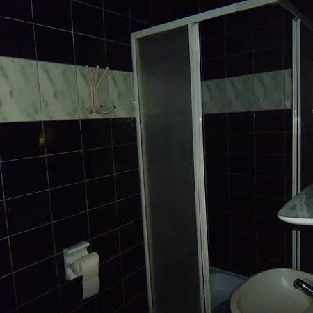 Nocleg ze śniadaniem Garden Etterem Kavezo Es Panzio *